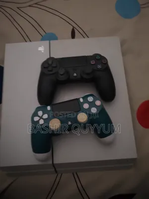White Slim Ps4