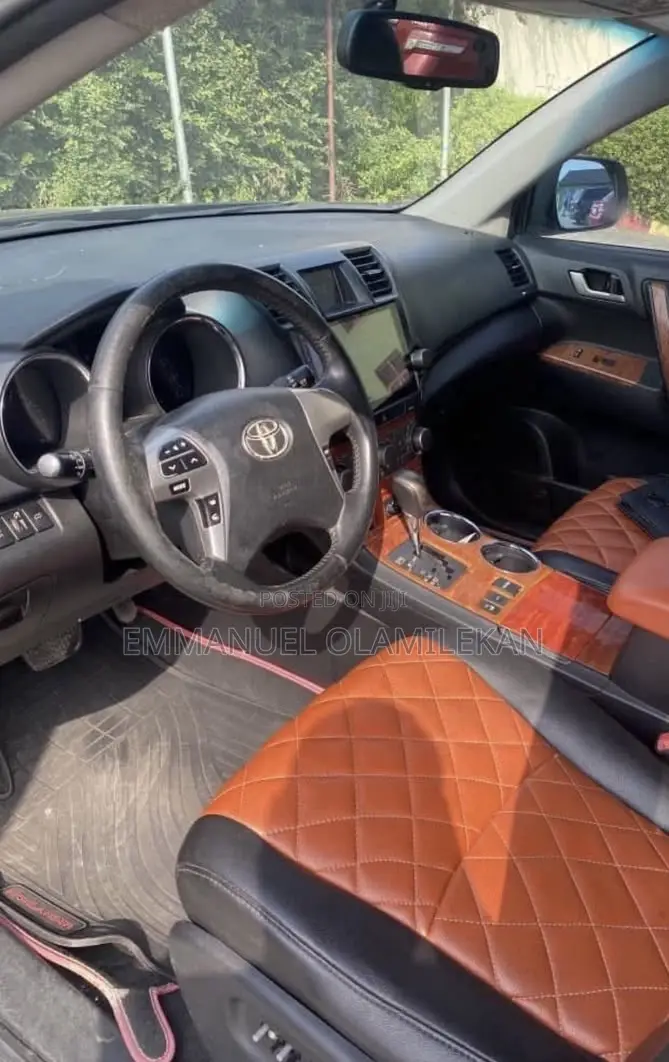 Toyota Highlander 2014 Black
