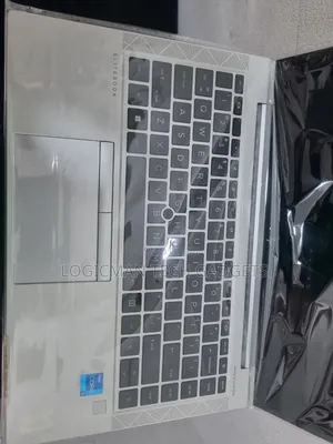 Laptop HP EliteBook 830 G8 16GB Intel Core i5 SSD 256GB