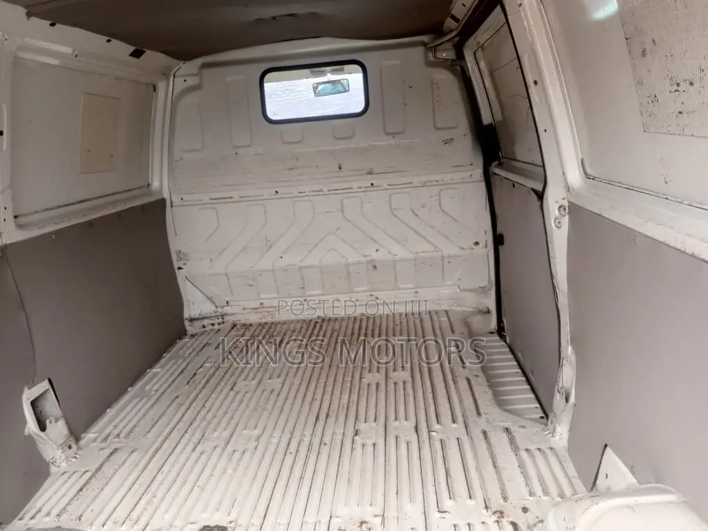 Volkswagen Transporter 2005 White