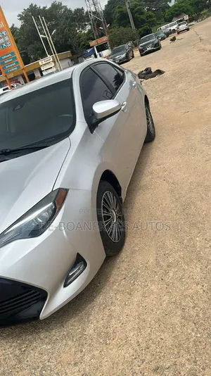 Toyota Corolla 2019 Silver