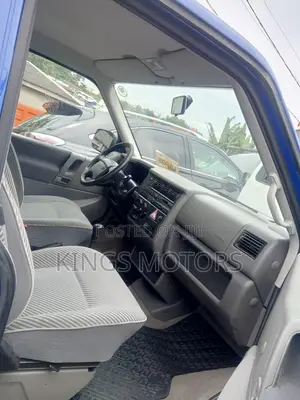 Volkswagen Transporter 2006 Blue