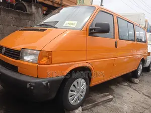 Volkswagen Transporter 2007 Orange