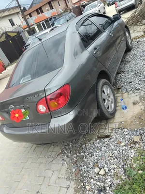 Toyota Corolla 2004 Gray