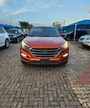Hyundai Tucson 2017 Red