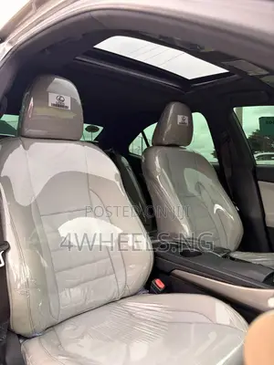 Lexus IS 250 4WD 2014 Gold