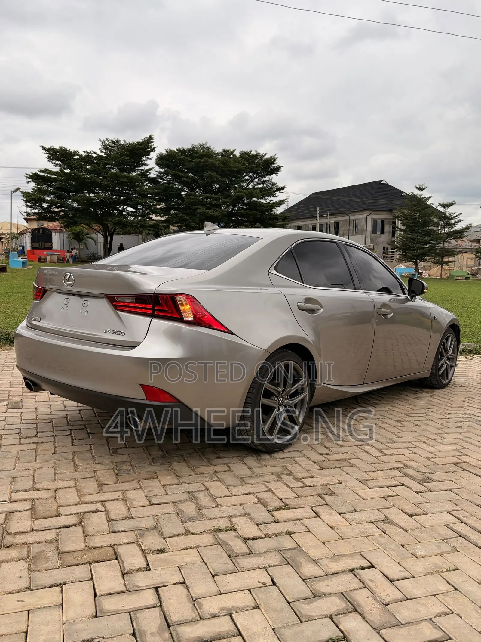 Lexus IS 250 4WD 2014 Gold