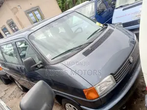 Volkswagen Transporter 2004 Grey