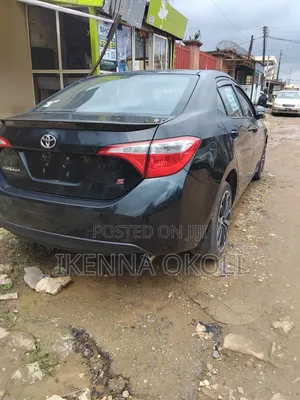 Toyota Corolla 2015 Blue
