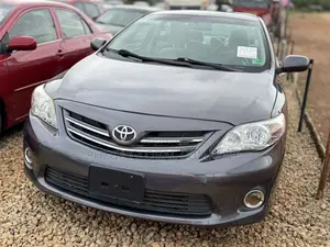 Toyota Corolla LE 4dr Sedan (1.8L 4cyl 4A) 2011 Gray