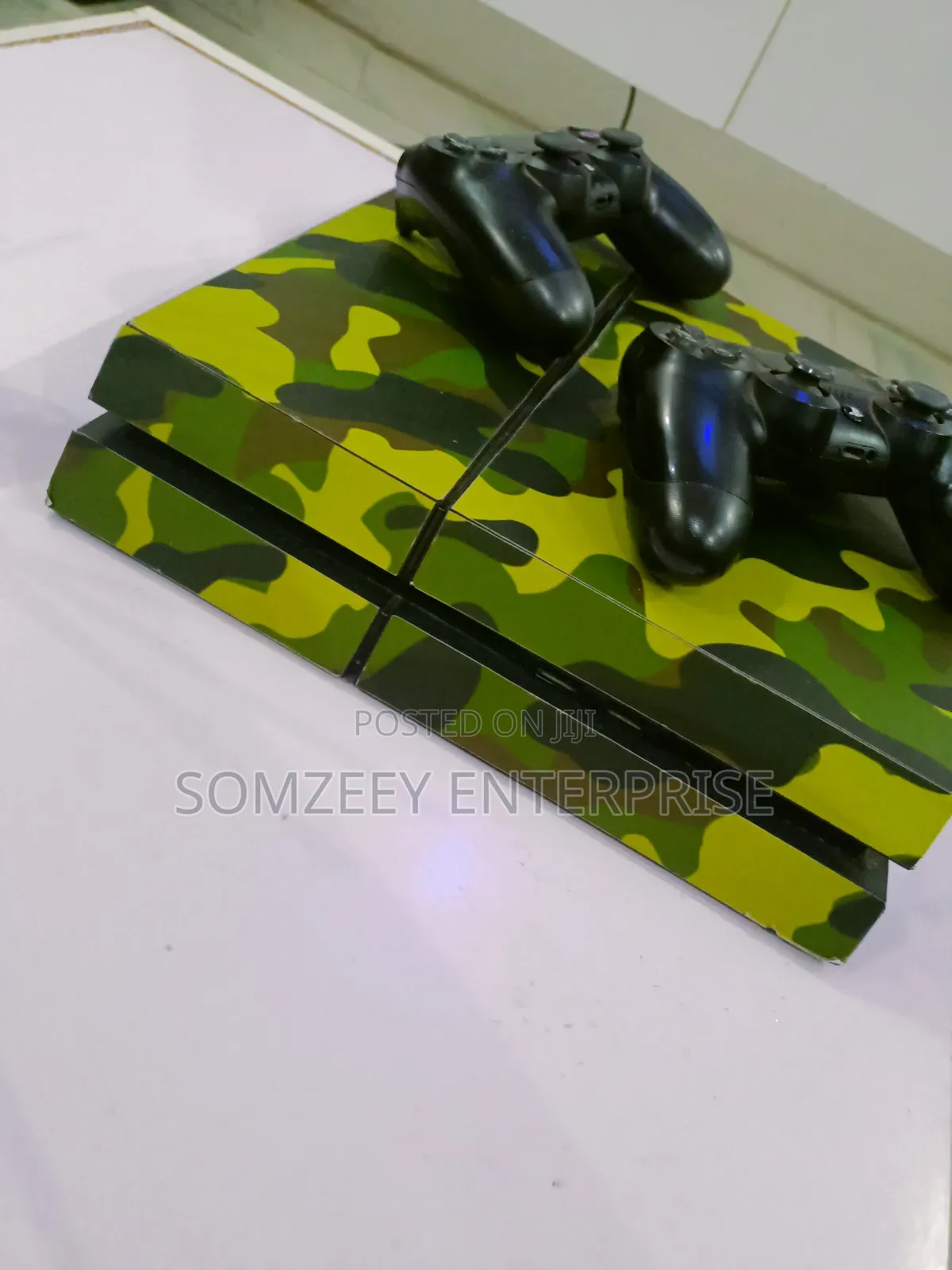 PS4 Controller