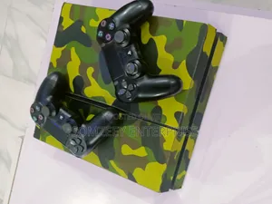 PS4 Controller