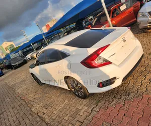 Honda Civic 2016 White