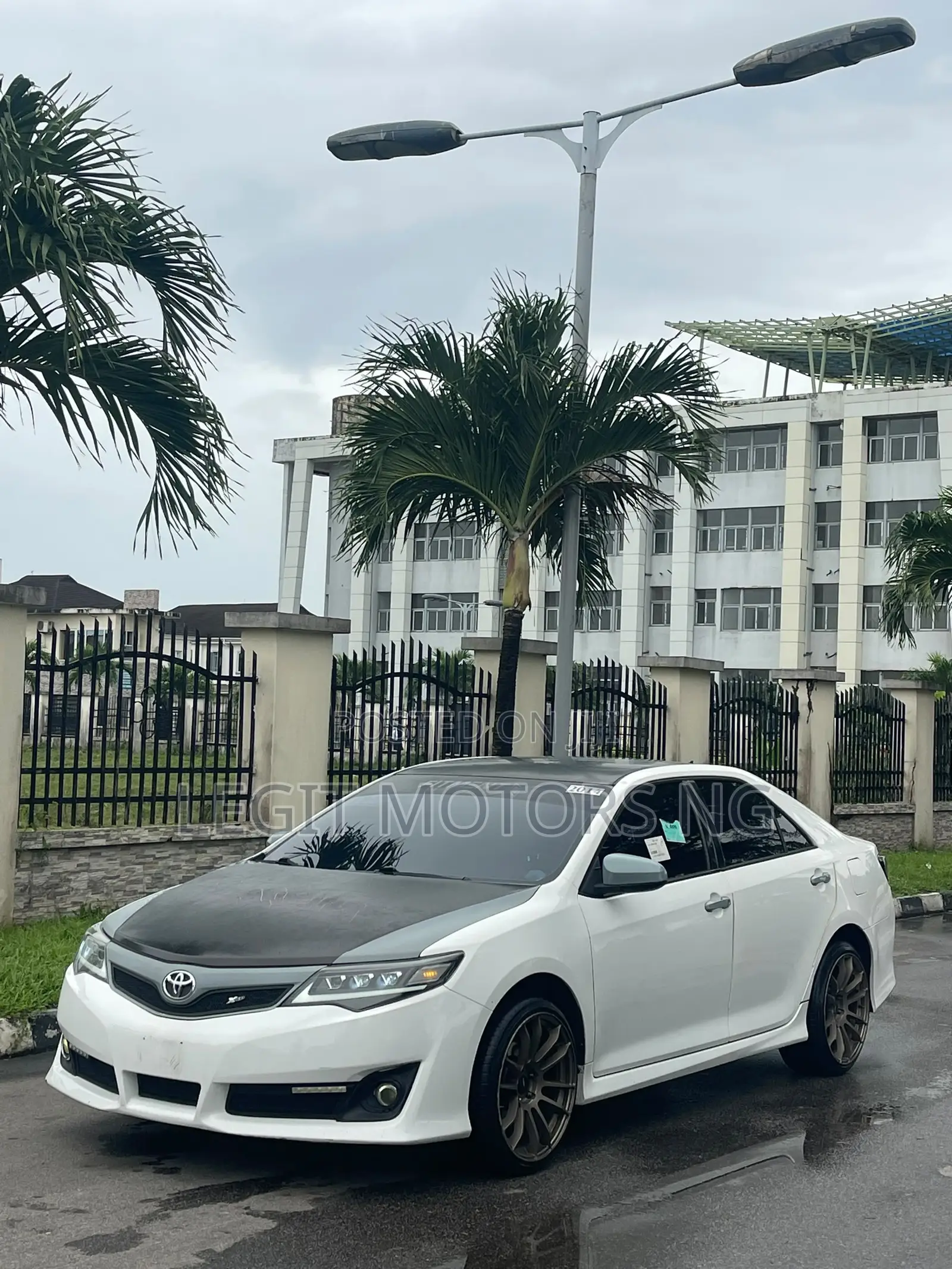 Toyota Camry 2014 White