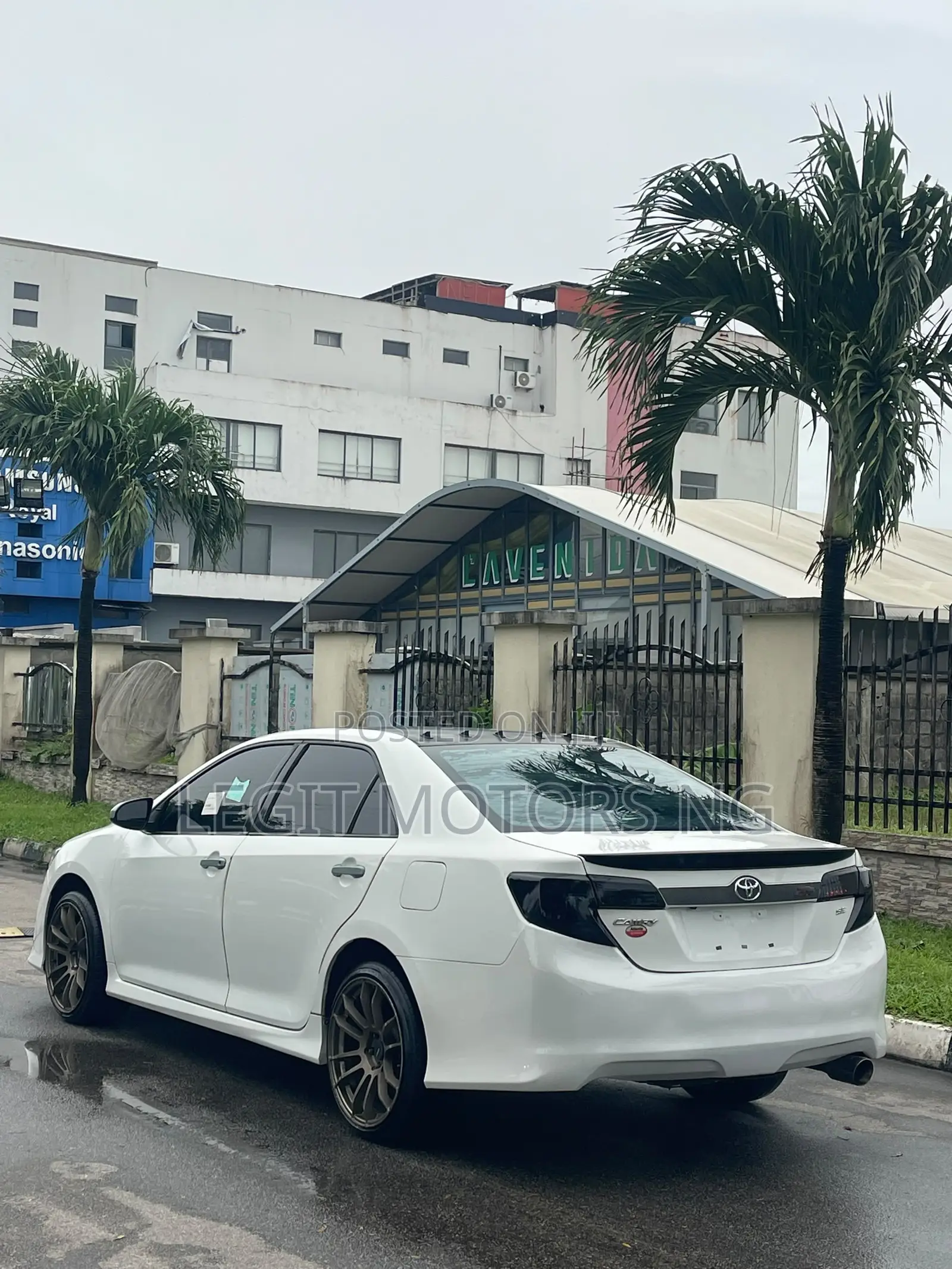 Toyota Camry 2014 White