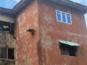 2bdrm Block of Flats in Jakande Estate, Amuwo-Odofin for sale