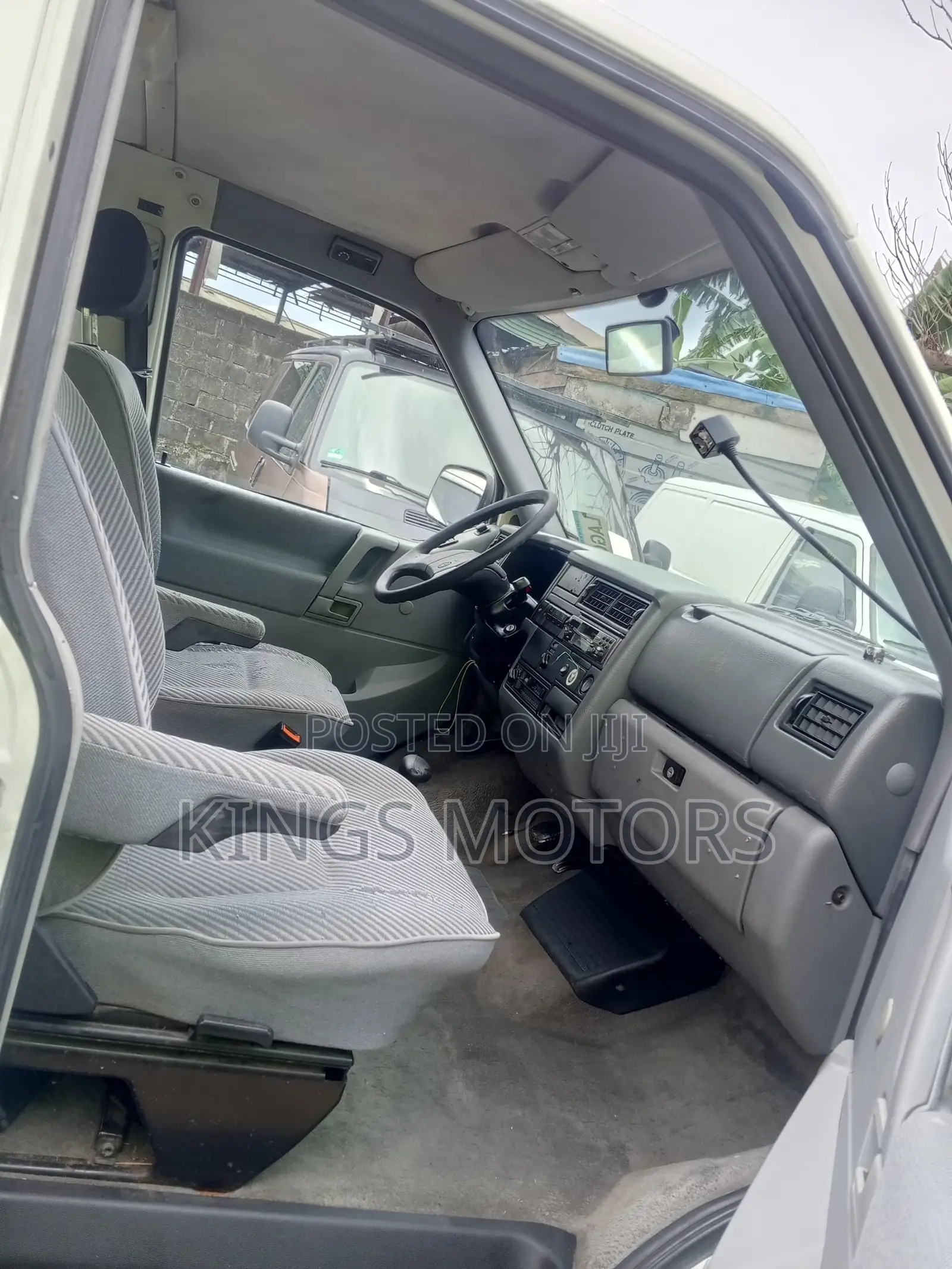 Volkswagen Transporter 2005 White