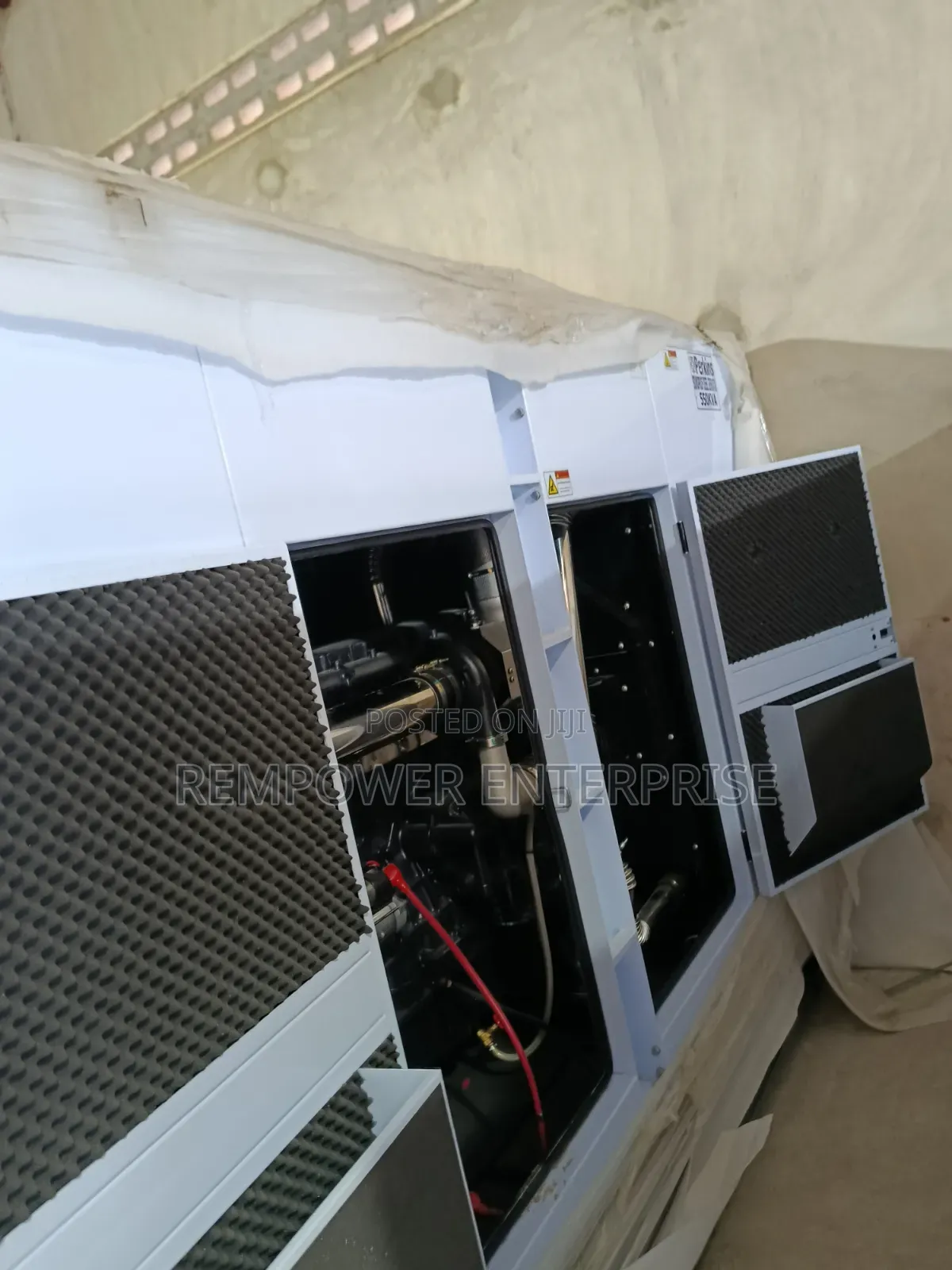 Perkins Soundproof 550kva