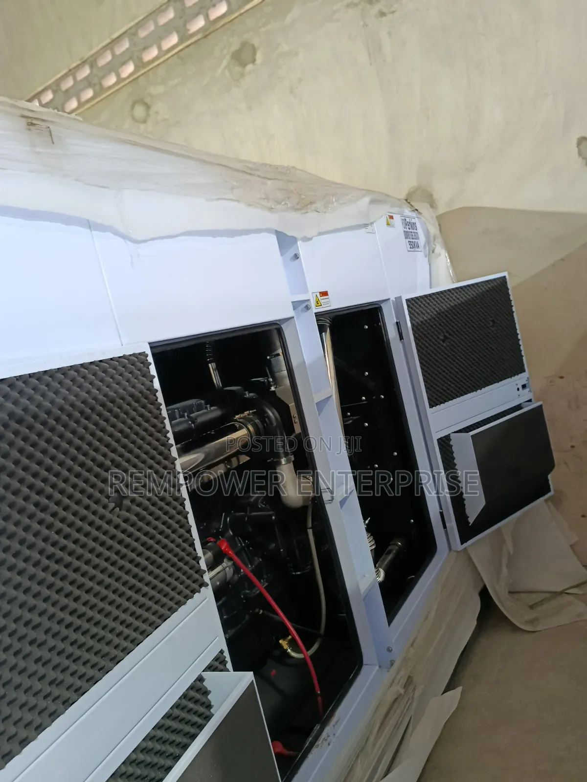 Perkins Soundproof 550kva