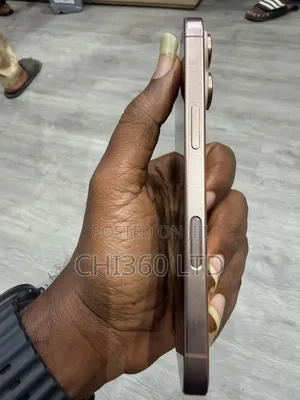 Apple iPhone 16 Pro 128 GB Gold