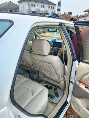 Lexus RX 2000 White