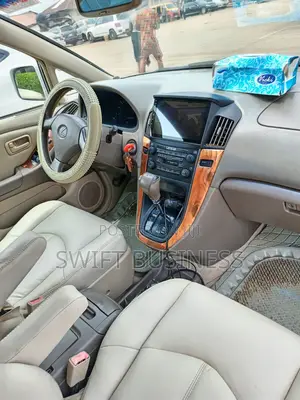 Lexus RX 2000 White