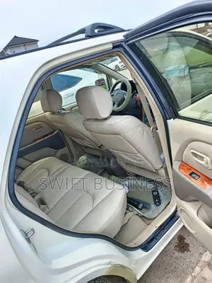Lexus RX 2000 White
