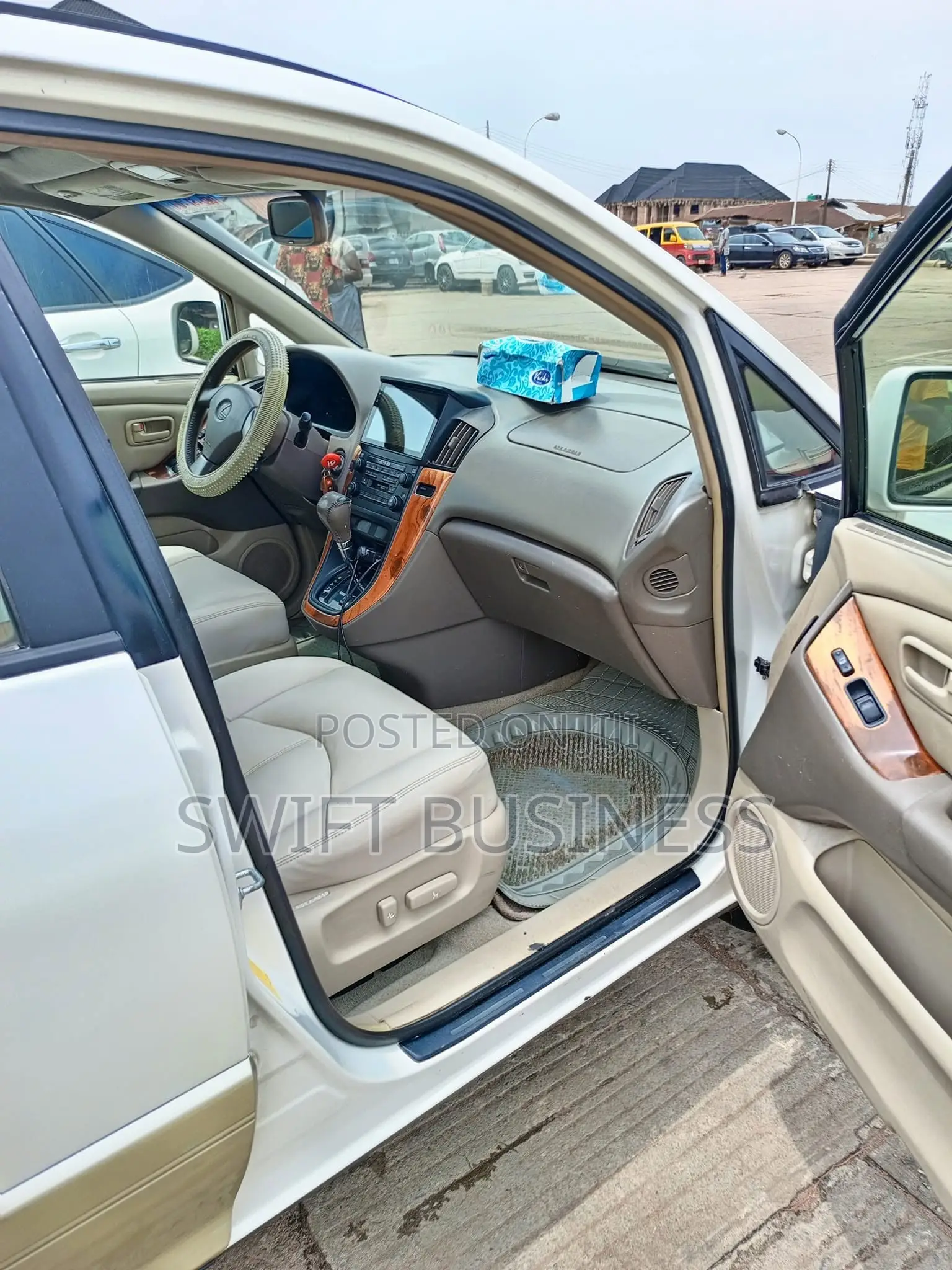 Lexus RX 2000 White