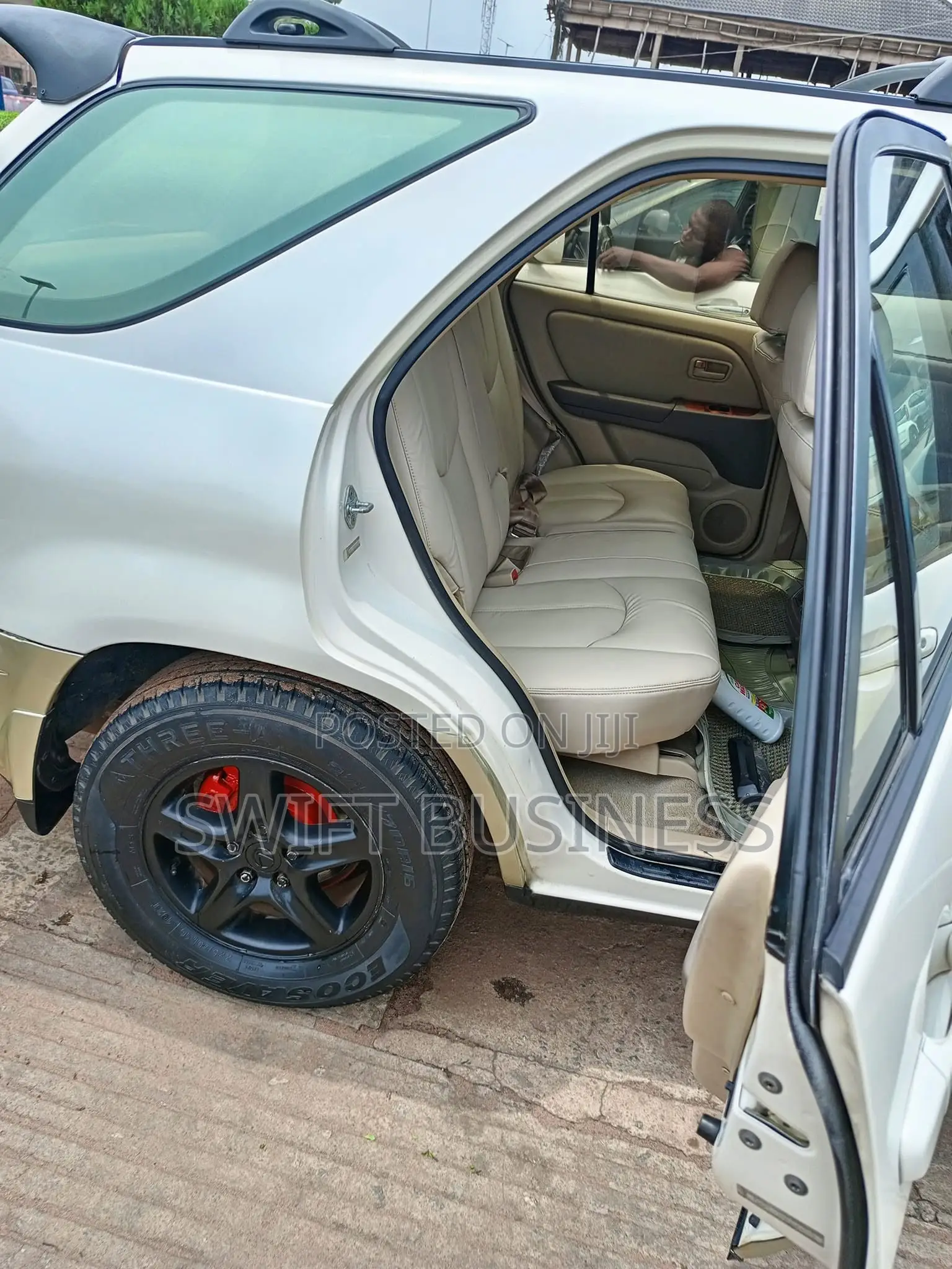 Lexus RX 2000 White