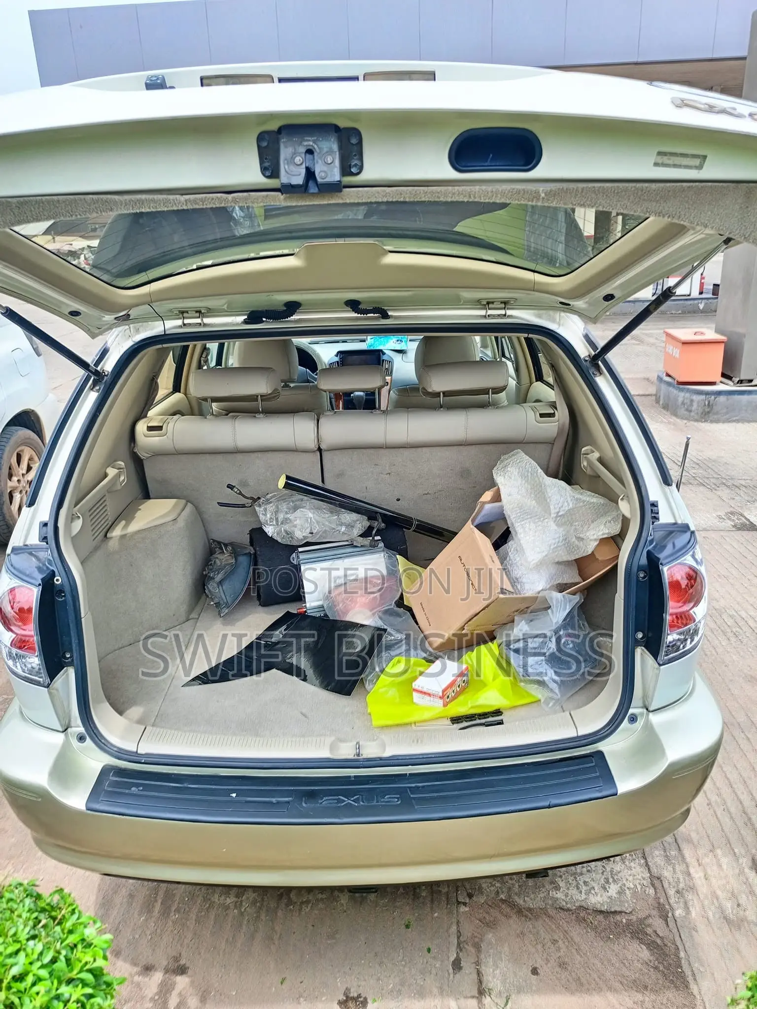 Lexus RX 2000 White