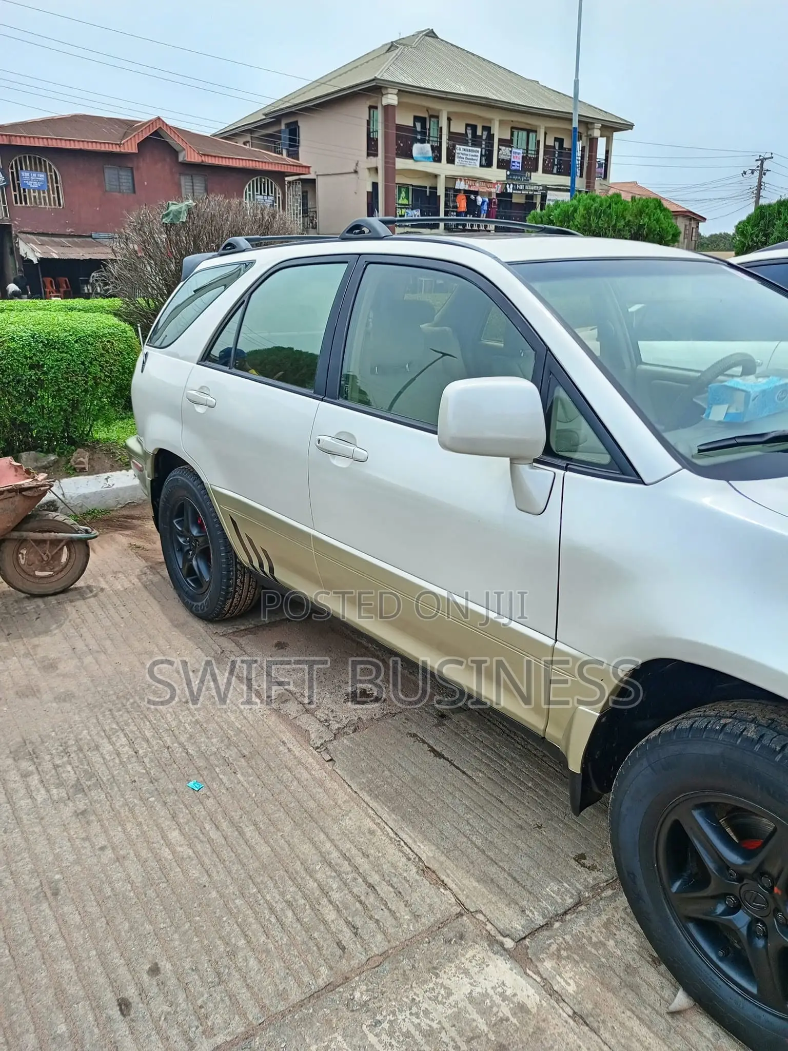 Lexus RX 2000 White