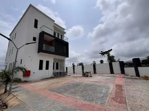 5bdrm Duplex in Life Camp for sale