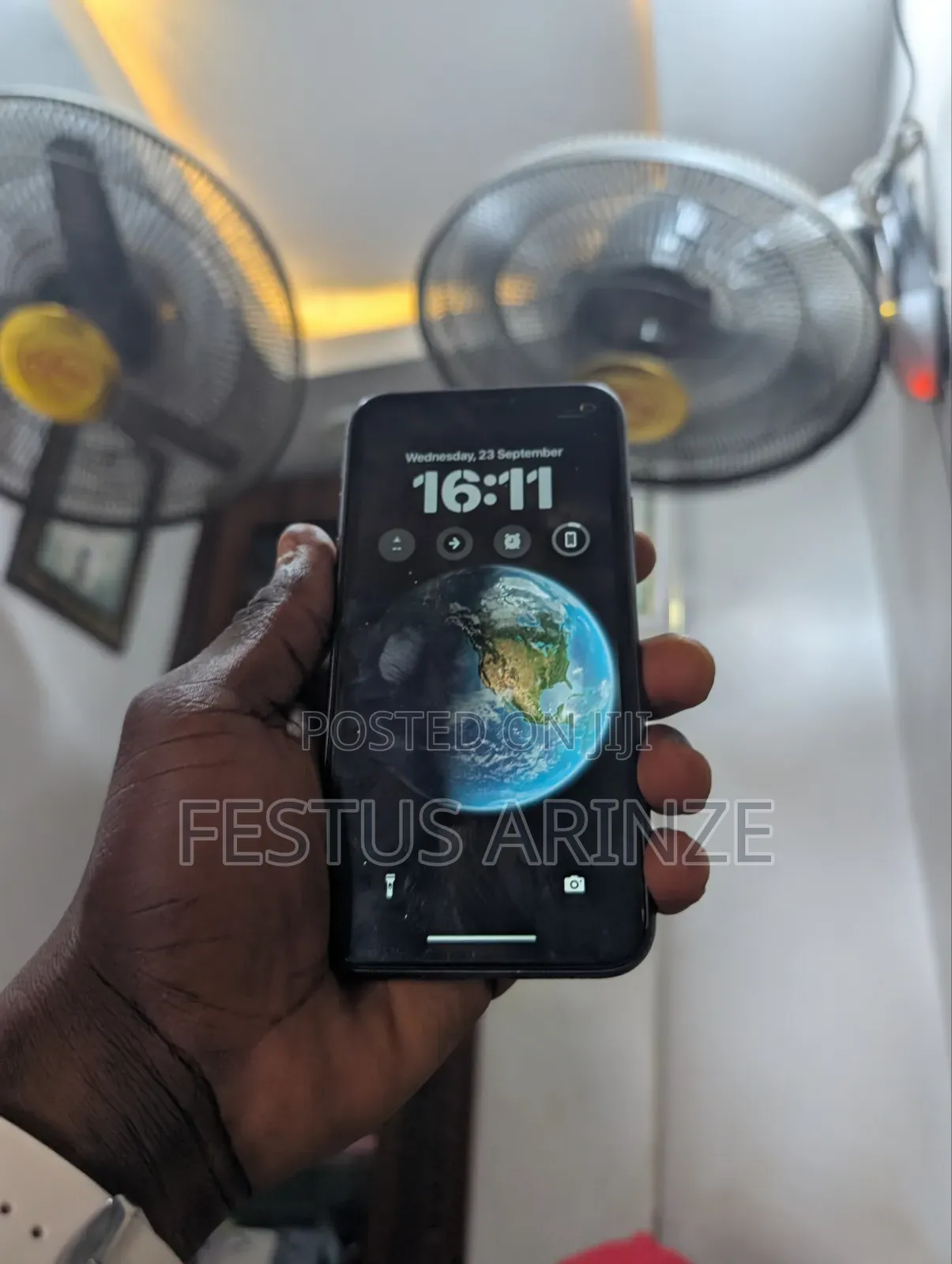 Apple iPhone 11 64 GB Black