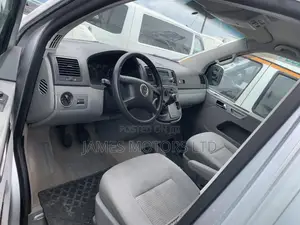 Volkswagen Transporter 2014 Silver
