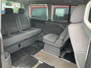 Volkswagen Transporter 2014 Silver
