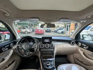 Mercedes-Benz GLC-Class 2017 White