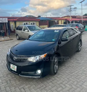 Toyota Camry SE V6 4dr Sedan (3.5L 6cyl 6A) 2013 Black
