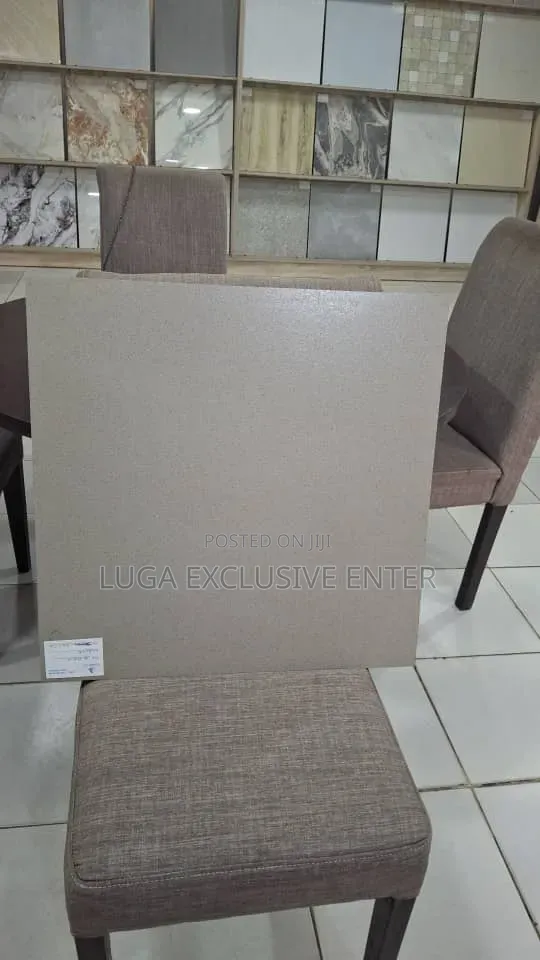 Pentelic Marble 60x60cm ROYAL