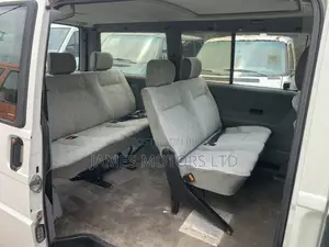 Volkswagen Transporter 2006 White