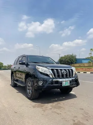 Toyota Land Cruiser Prado 2011 Black