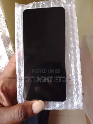 New Samsung Galaxy S21 5G 256 GB Gray