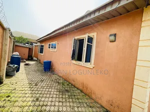 3bdrm Bungalow in Ijede / Ikorodu for sale