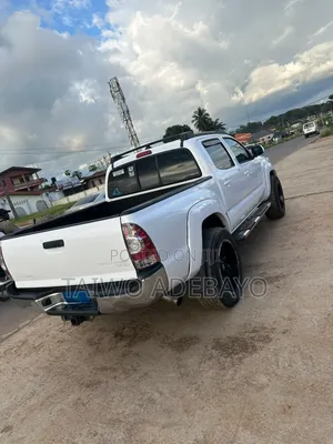 Toyota Tacoma 2015 White