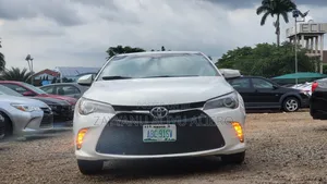 Toyota Camry 2016 White
