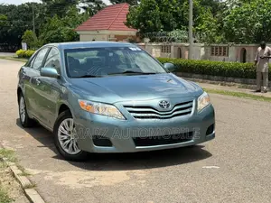 Toyota Camry LE 4dr Sedan (2.5L 4cyl 6A) 2011 Green
