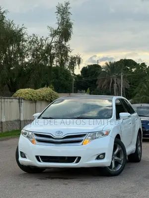 Toyota Venza 2011 White