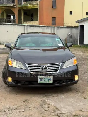 Lexus ES 2012 Gray