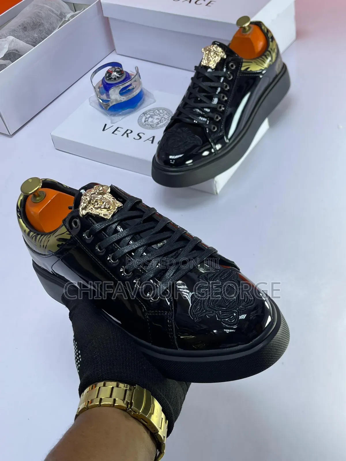 Chi Footwear