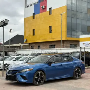 Toyota Camry XSE (2.5L 4cyl 8A) 2019 Blue