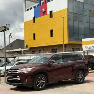 Toyota Highlander 2017 Maroon